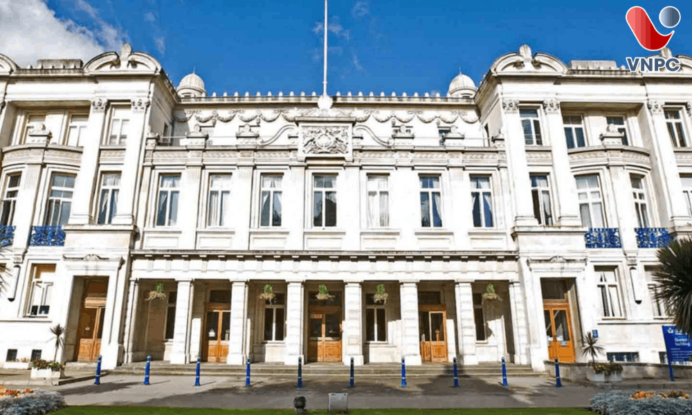 Đại học Queen Mary London